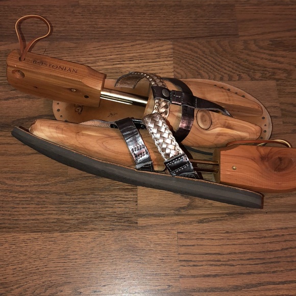 Authentic UGG Audra Thong Sandal - Picture 7 of 11